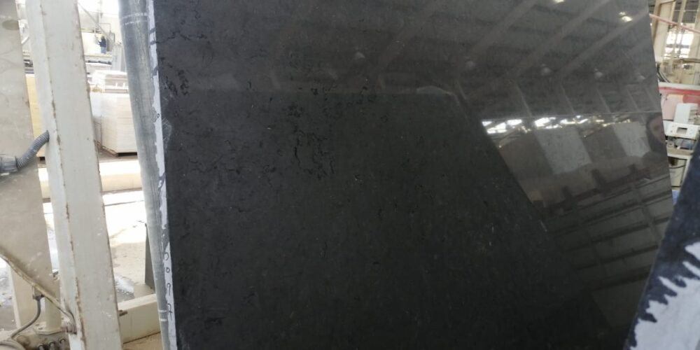 Royal Gray polished (1)