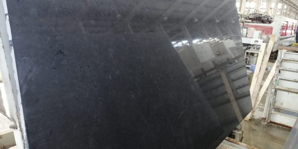 Royal Gray polished (3)